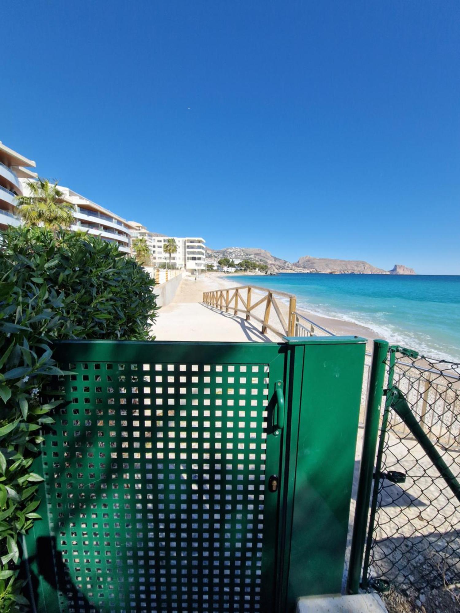 Azul - Estudio Con Vistas Al Mar, Piscina Y Acceso Directo A La Playa By Redi Altea Exteriör bild